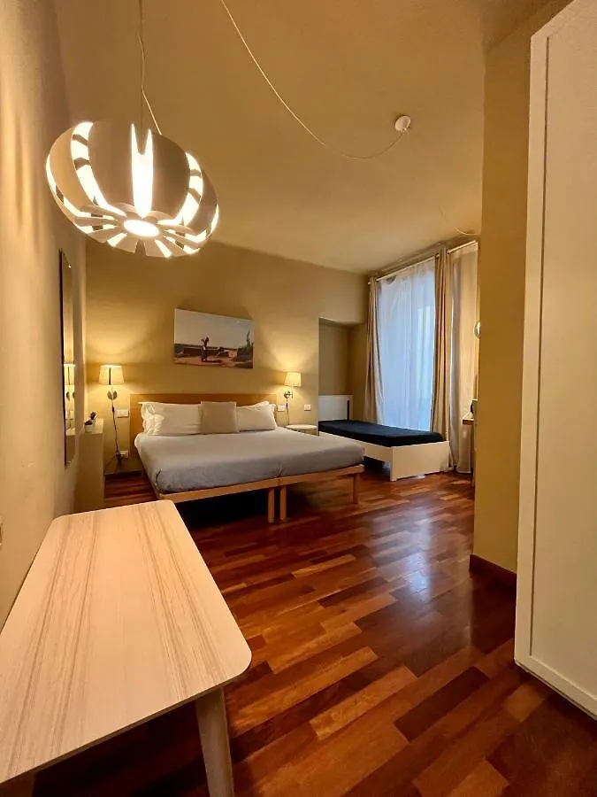 Hotel Mama La Spezia 3*,
